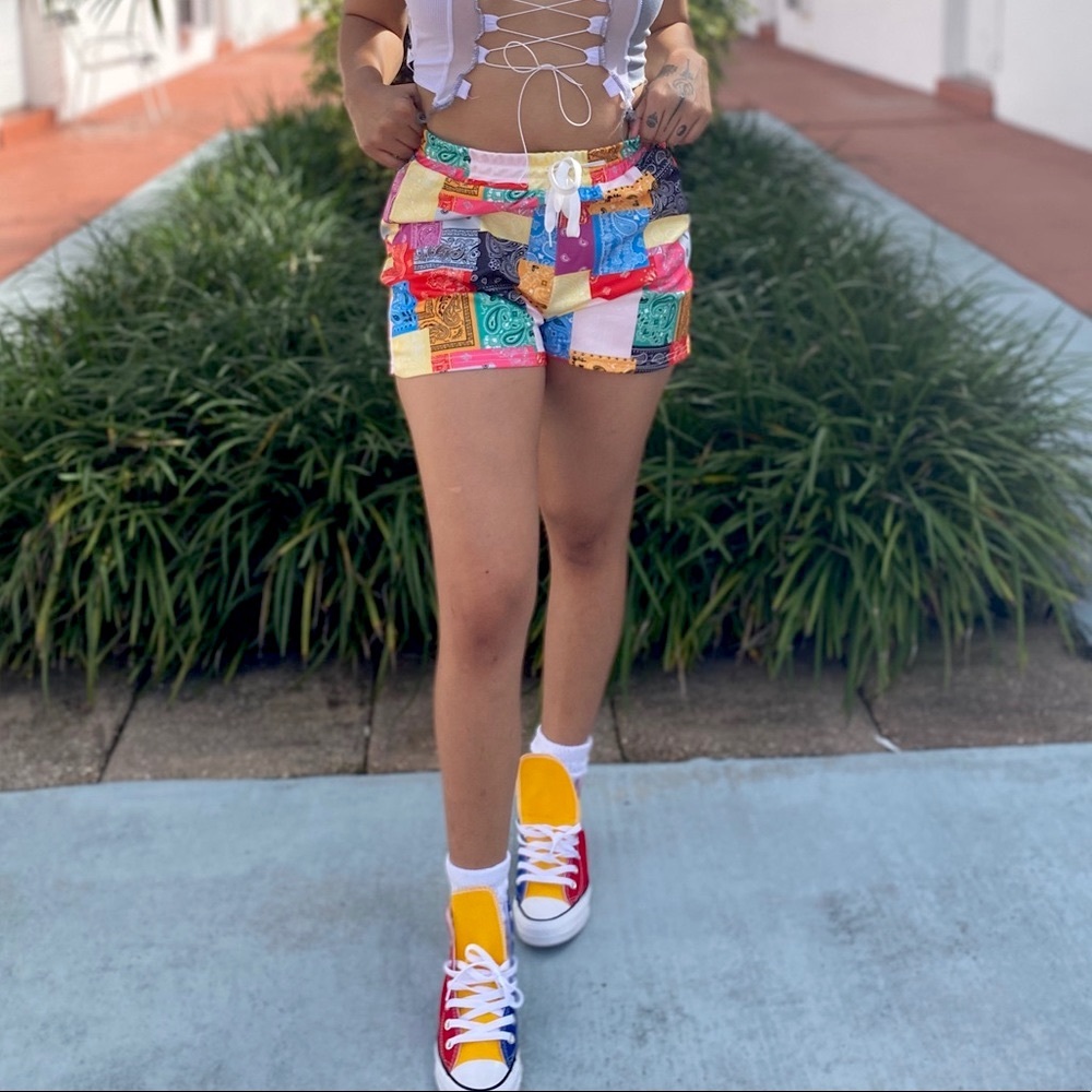 Bandana shorts